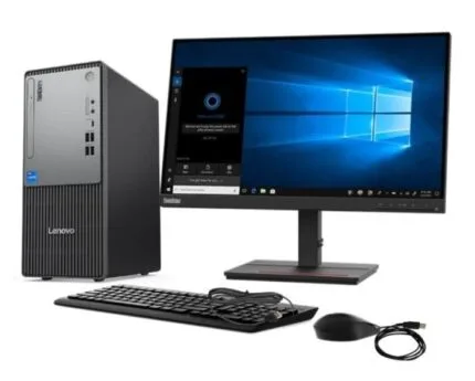Configuration complète d'ordinateur de bureau Lenovo avec écran, clavier, souris et câbles, idéale pour le travail et la bureautique.